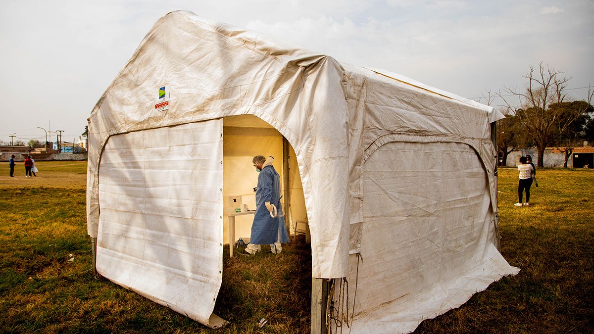 Se hisoparon 23 personas en barrio Yapeyú, donde ya se detectaron cuatro casos de coronavirus.