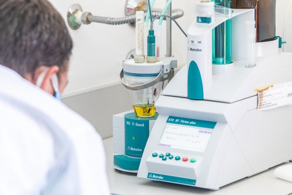 El cannabis, al contener sustancias psicoactivas, debe ser sometido a la investigación y control por parte de laboratorios debidamente habilitados y esto es lo que realizará el LCCM de FBCB-UNL