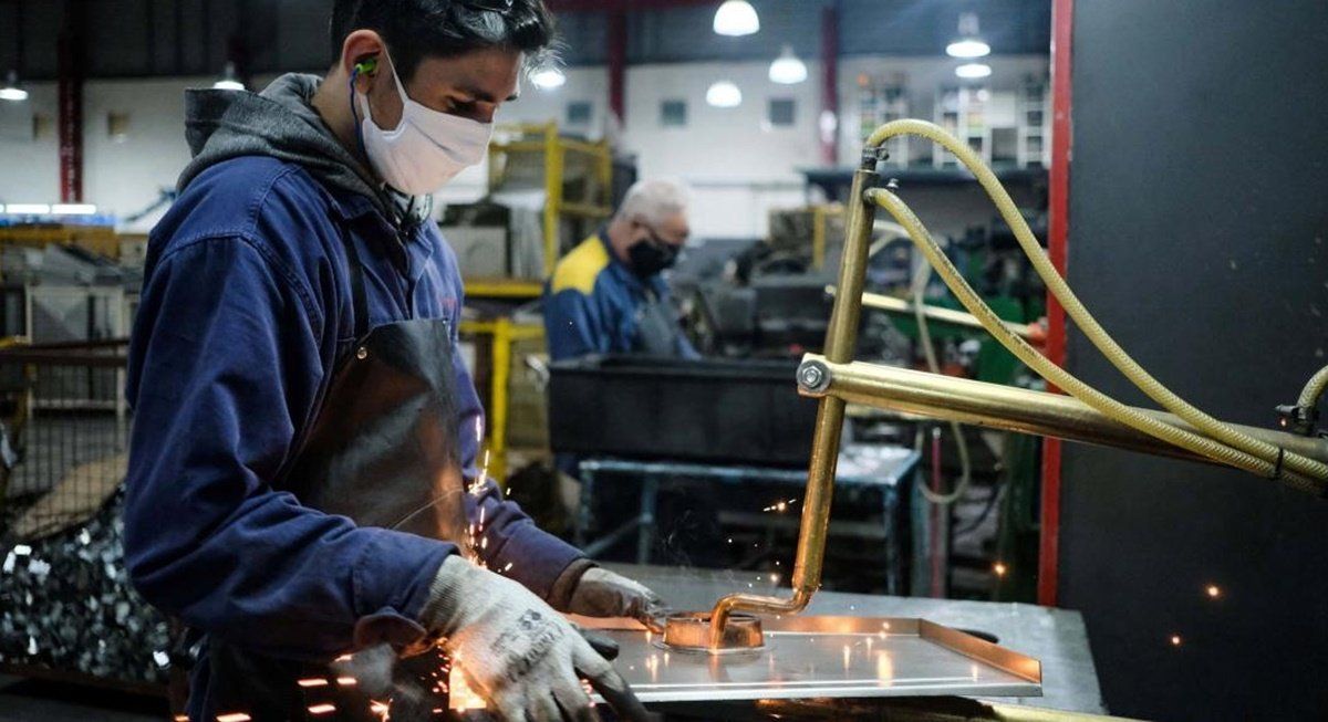 El Ministerio de Desarrollo Productivo dio a conocer los detalles del Crédito a Tasa Subsidiada Convertible para pagar salarios.