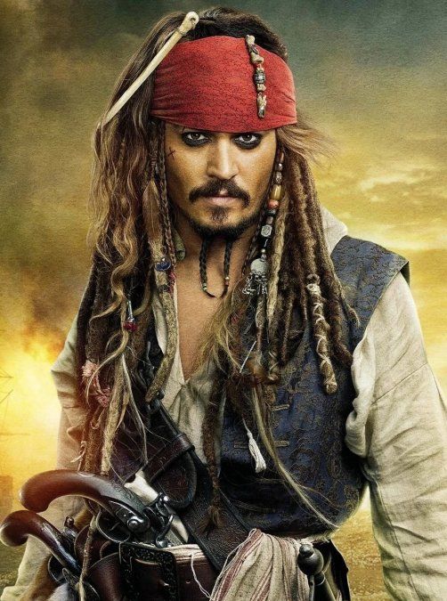 El Capitán Jack Sparrow es un personaje de ficción de la serie cinematográfica Piratas del Caribe interpretado por el actor Johnny Depp