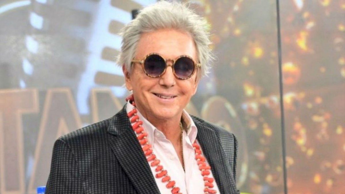 Pepe Cibrián Campoy, es un director teatral, autor, dramaturgo y actor argentino, aunque nacido en La Habana, Cuba durante una gira de sus padres. Se lo considera uno de los mayores creadores y el más importante representante del teatro musical argentino.