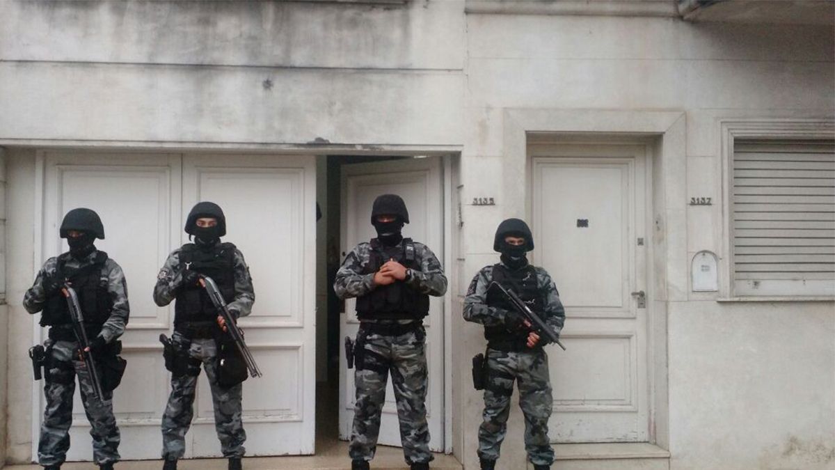 Por la causa, uno de los allanamientos se dio en una vivienda del macrocentro de Santa Fe.