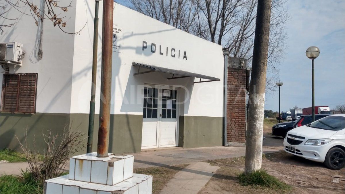 Según la misma nota, son tres los agentes policiales con covid positivo