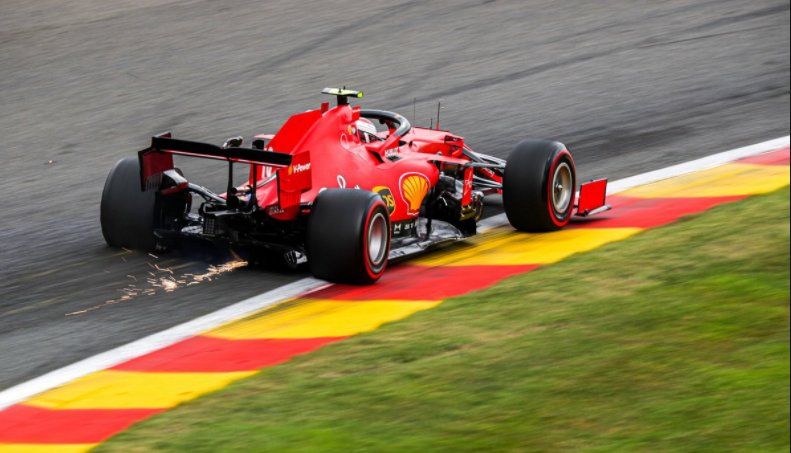 Leclerc, "sacando chispas" en la clasificación.