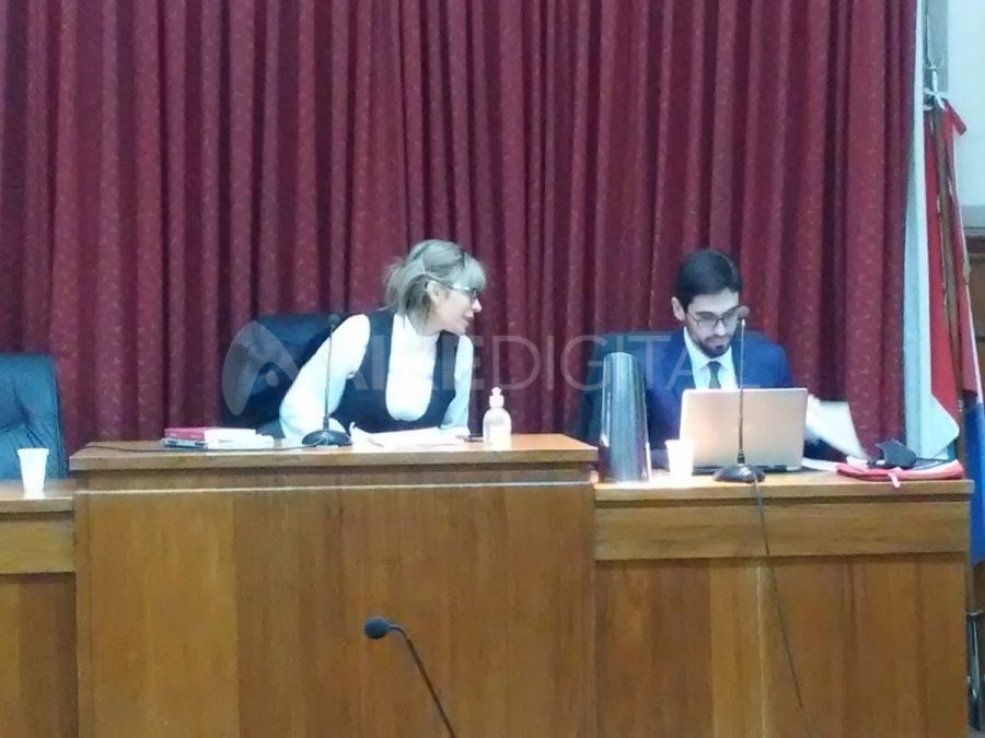 Susana Luna preside el tribunal, junto a Leandro Lazzarini y Gabriel Candioti, quien participa por videoconferencia