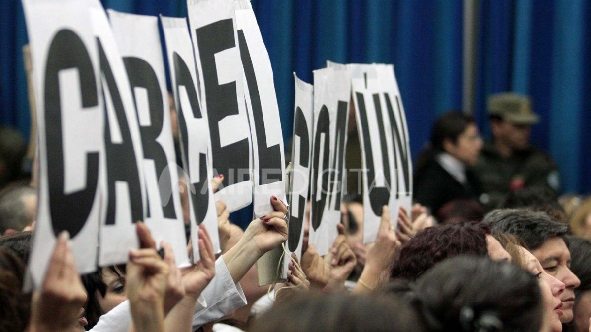 La medida se encuentra en suspenso, debido a que las organizaciones por los Derechos Humanos presentaron una querella ante la Corte Suprema.