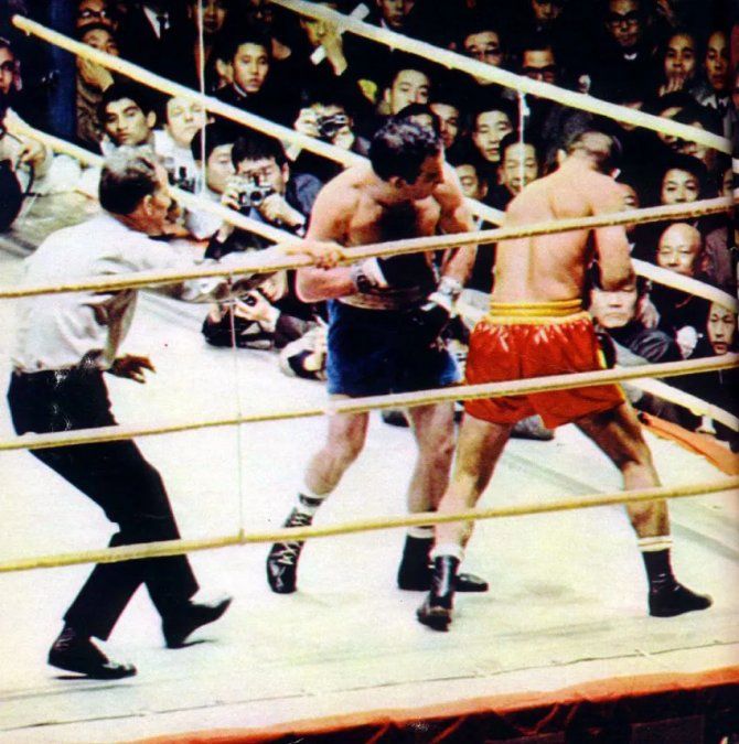 Postal de la pelea entre Locche y Fuji en Tokio, el día 12 de diciembre de 1968.