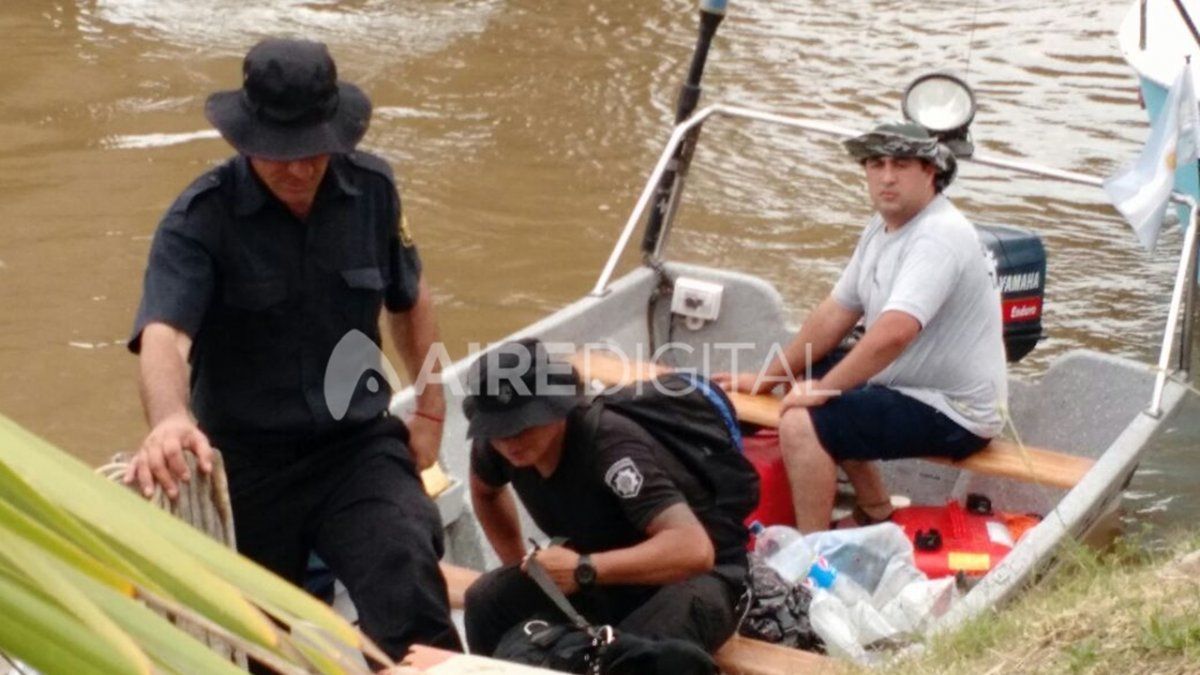 La pareja fue buscada durante meses. Con la reciente bajante del río volvieron a realizarse rastrillajes, sin éxito.