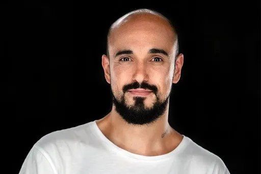 Abel Pintos estrenó una canción para su hijo Agustín