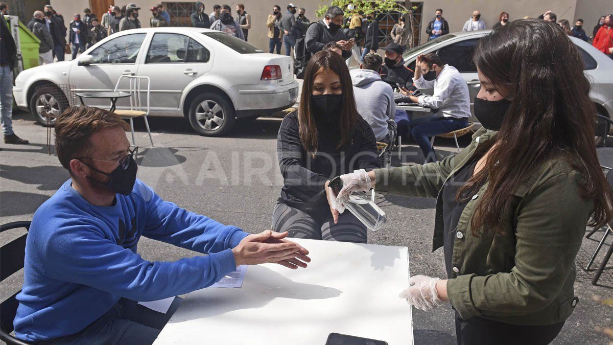 Unos 150 comercios habrían cerrado por la escasa actividad producto de la pandemia de coronavirus. 