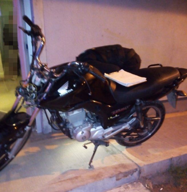 En uno de los procedimientos se recuperó una moto robada días antes