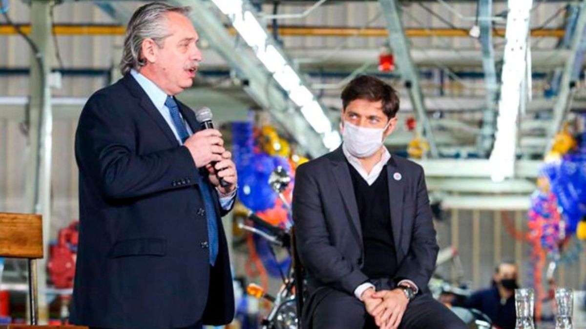 A través de un decreto que le resta coparticipación a la Ciudad de Buenos Aires, el presidente le dará a la gestión de Axel Kicillof más fondos para atender a la provincia.