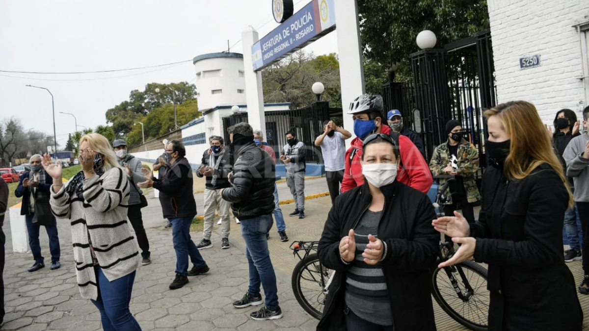 Uno de los reclamos es un salario inicial de $66.000