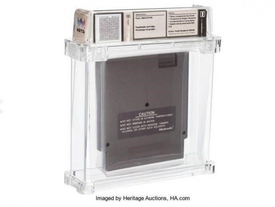 Este tipo de objetos son muy preciados por los coleccionistas. Hace algunas semanas se vendió un cartucho del Super Mario Bros en más de 110 dólares.