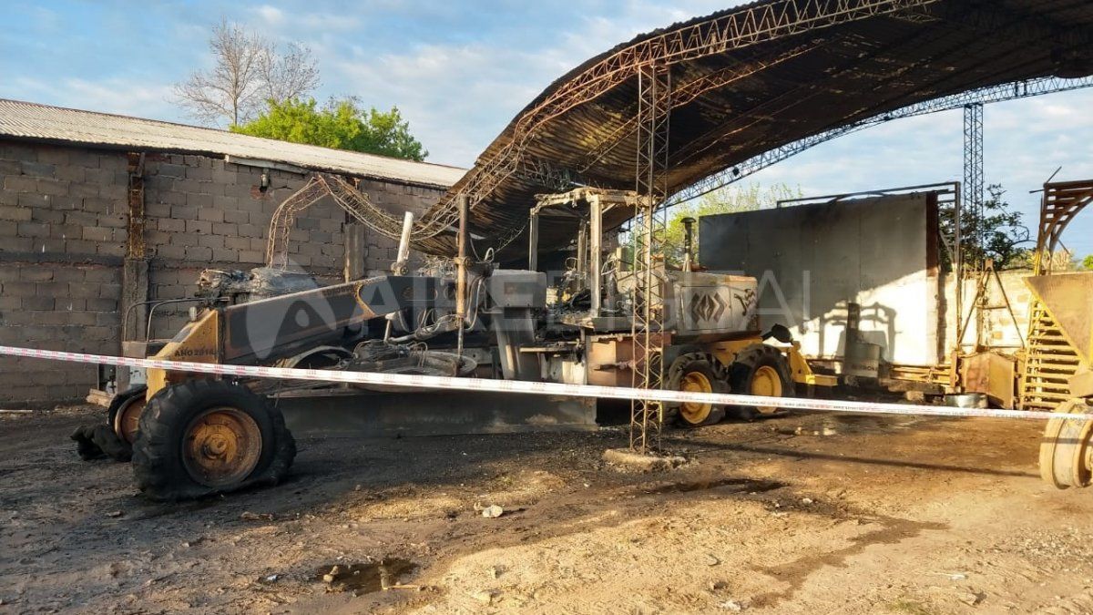 Incendio en el galpón municipal de Coronda.