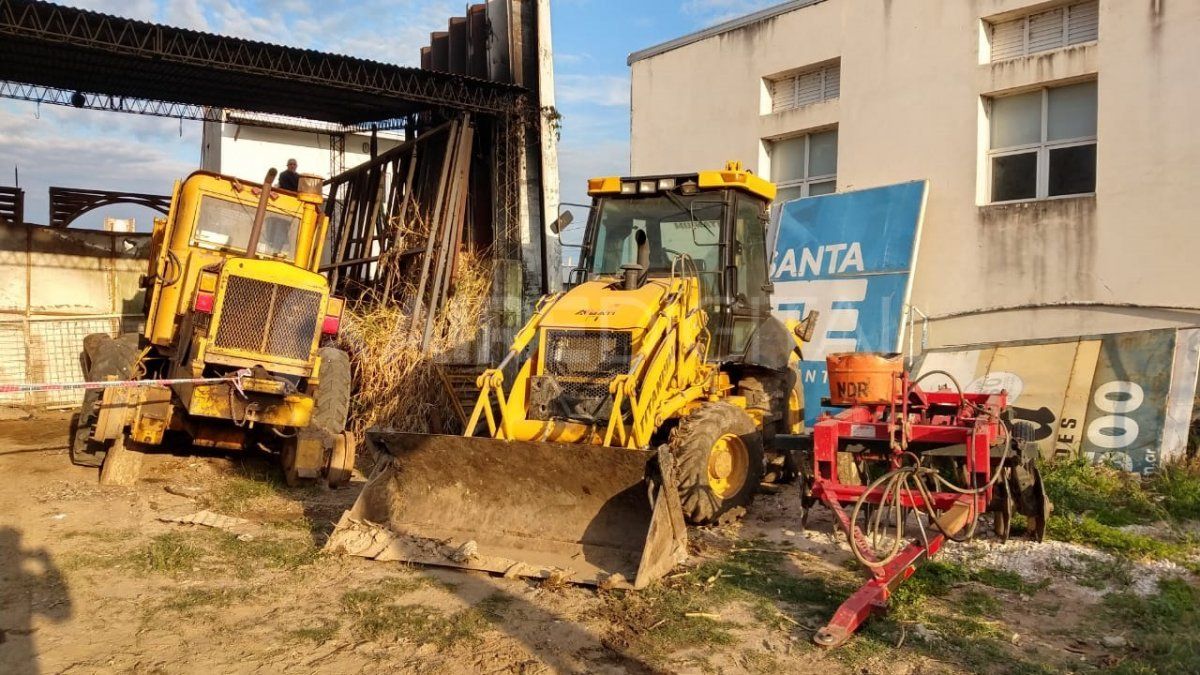 Incendio en el galpón municipal de Coronda.