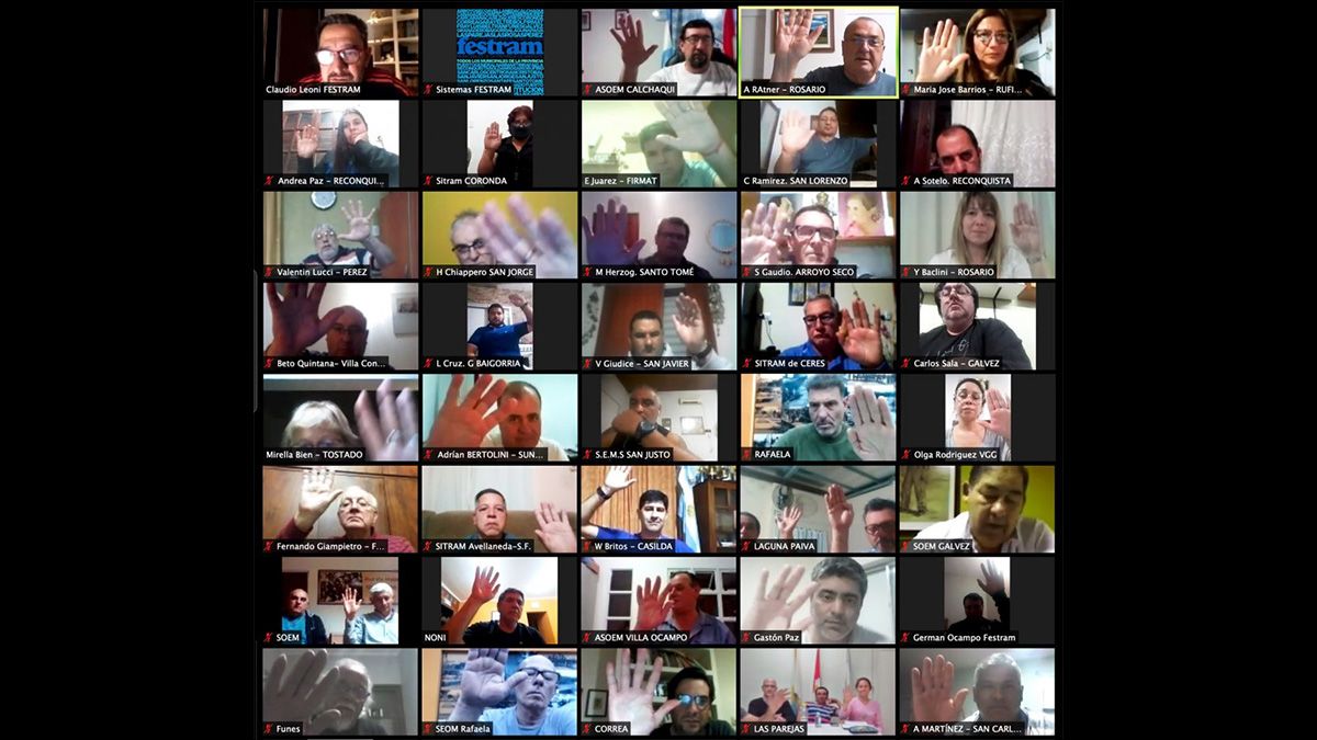 Luego de un espacio de negociación en el marco de la Paritaria Municipal las mismas quedaron estancadas, tras la insistencia de establecer sumas en negro que no se incorporan al salario de los trabajadores.