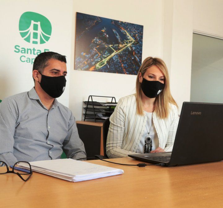 Del encuentro participó también el subsecretario de Convivencia Ciudadana municipal, Fernando Peverengo; y vía virtual lo hicieron la jefa de la URI, Marcela Muñoz; y el coordinador del Ministerio de Seguridad, Facundo Bustos.