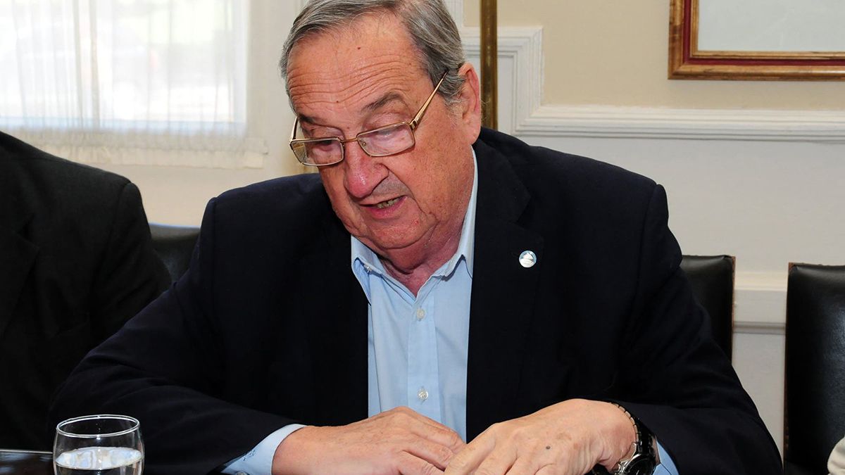 A principios de septiembre, el intendente de Tandil, Miguel Lunghi, decidió utilizar otro sistema (como el que se usa en México) para administrar la situación sanitaria de la ciudad, el semáforo epidemiológico que divide