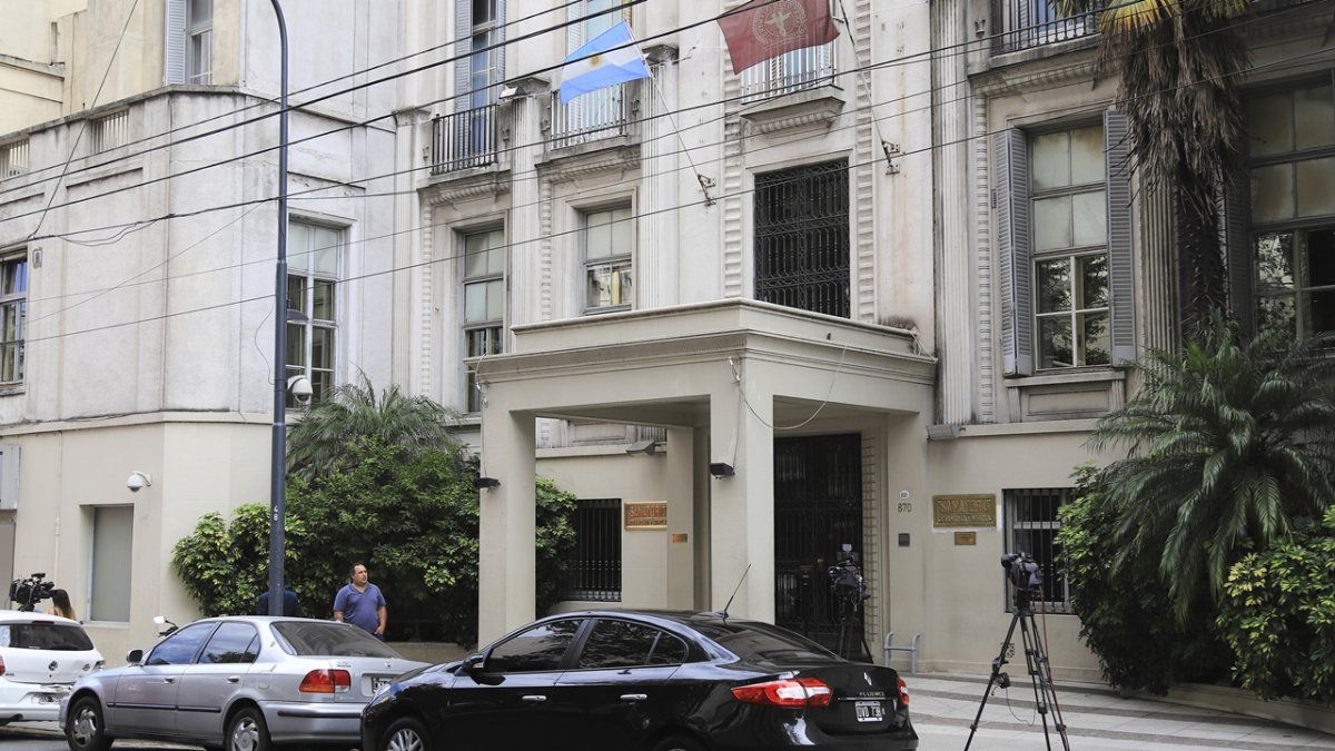 Mauricio Macri pasará la noche en el sanatorio Otamendi, acompañado por su esposa, Juliana Awada.