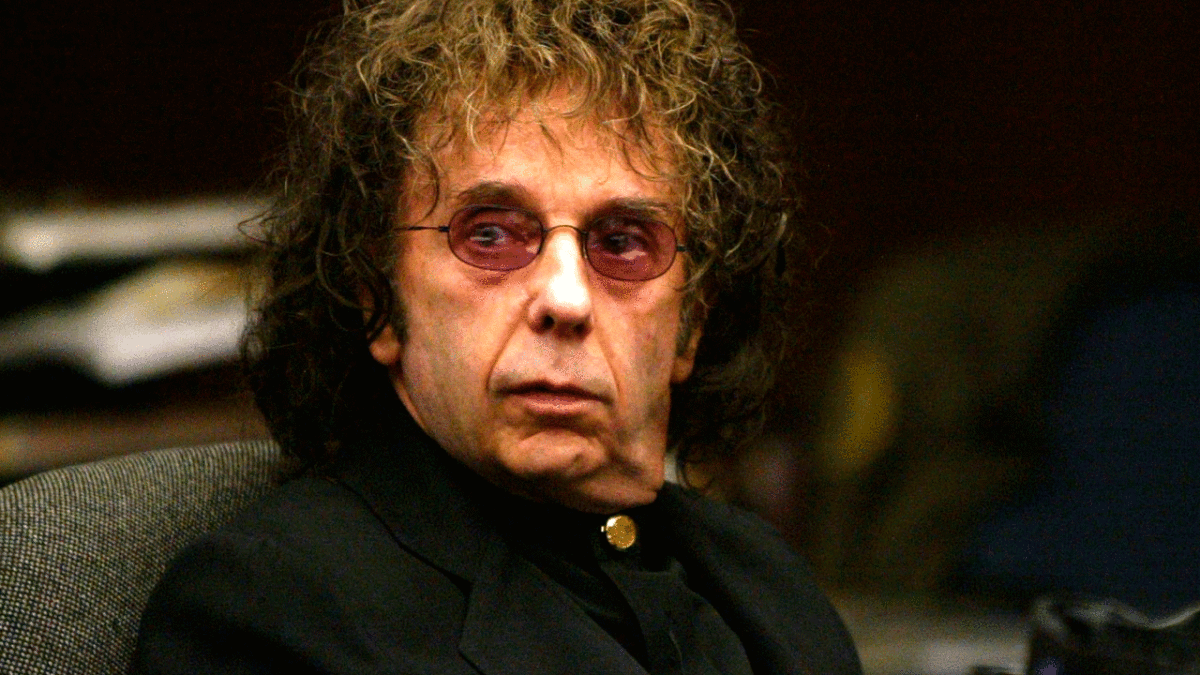 Murió el polémico productor musical Phil Spector.