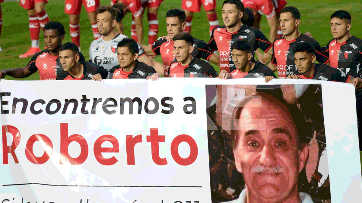 colon y union salieron a la cancha con una foto de roberto parente colon y union salieron a la cancha con una foto de roberto parente