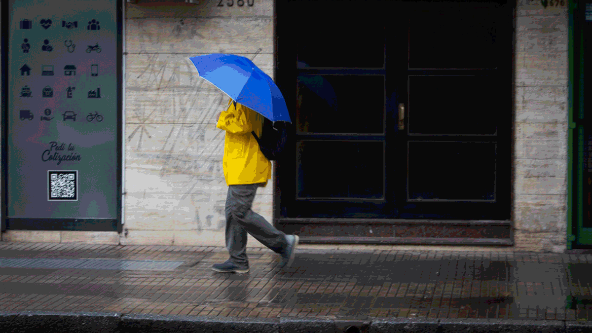 Se esperan lluvias y tormentas a lo largo de todo el domingo en la ciudad de Santa Fe. Se esperan lluvias y tormentas a lo largo de todo el domingo en la ciudad de Santa Fe.