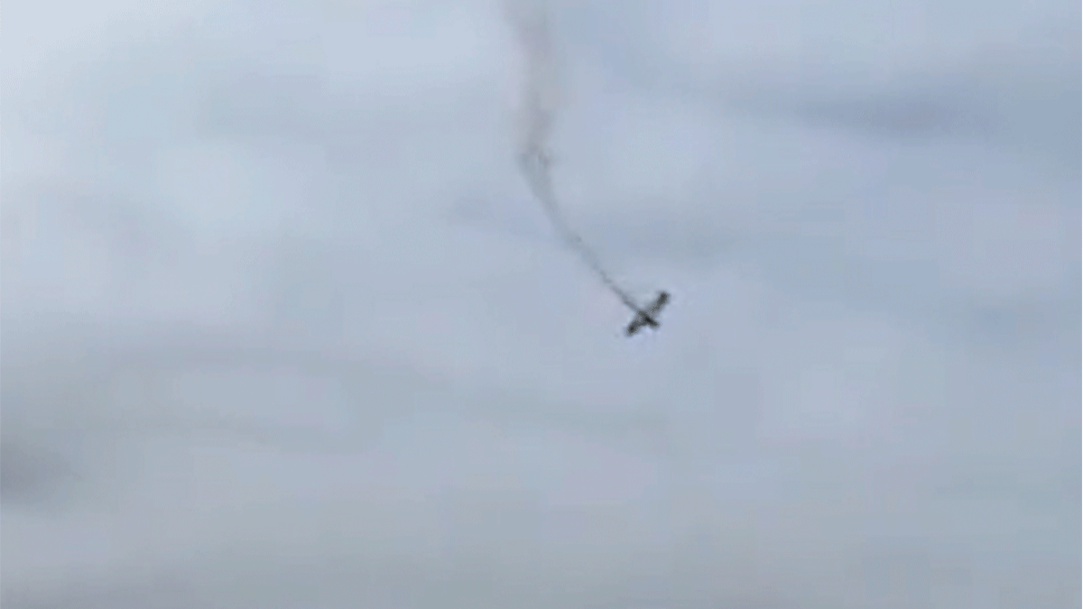 Una avioneta se desplomó este viernes durante un vuelo de exhibición en la apertura de la feria Agronea 2023 en la localidad de Charata