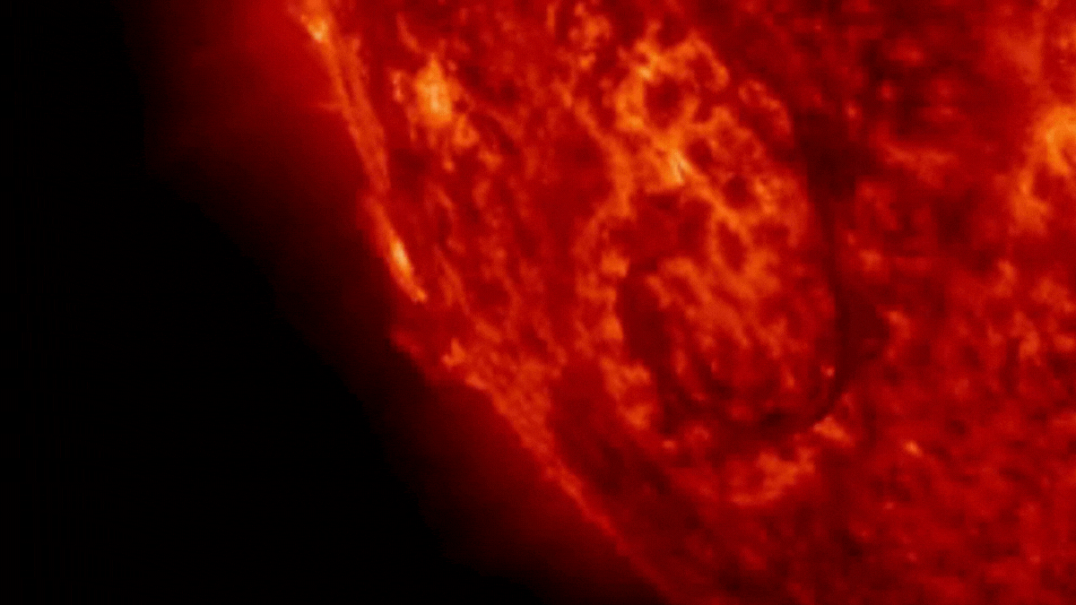 Animación de una erupción solar.