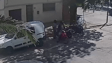 Video: así se robaron una moto en pleno macrocentro de la ciudad de Santa Fe&nbsp;