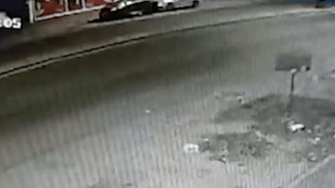 Así fue el fuerte choque durante la madrugada del lunes en Facundo Zuviría y Derqui.