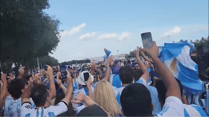 Banderazo argentino en Houston.