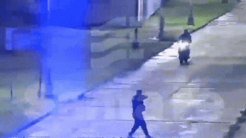 Una persecución vehicular terminó con la aprehensión de un motociclista que escapaba a contramano por Avenida Blas Parera.&nbsp;