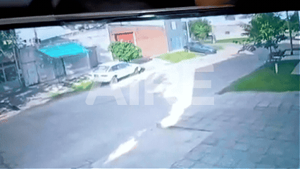 Un fuerte accidente de tránsito se registró el domingo por la tarde en barrio Centenario