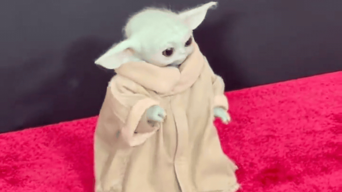 Grogu fue la gran sensación de la alfombra roja durante la premiere mundial de The Mandalorian and Grogu en Hollywood.