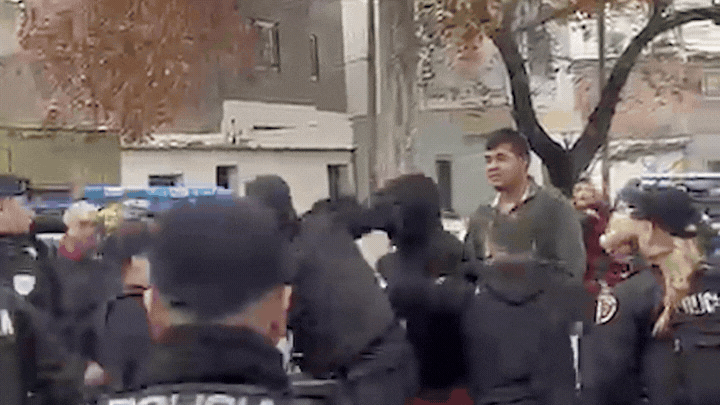 la mama que denuncio al portero por abusar de su hijo en rosario: lo amenazaba con un palo la mama que denuncio al portero por abusar de su hijo en rosario: lo amenazaba con un palo