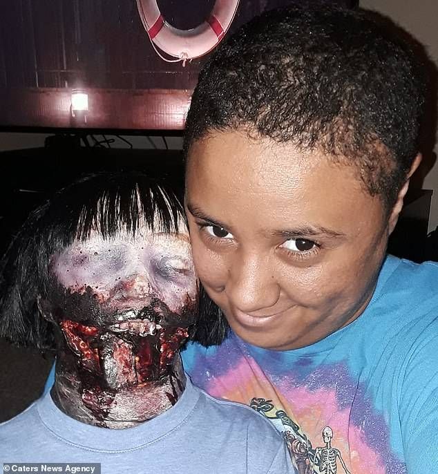 Internet muñeca zombie