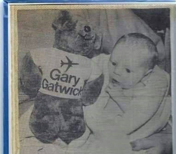 Gracias al trabajo de los genealogistas pudo rastrear a su padre y sus hermanos.