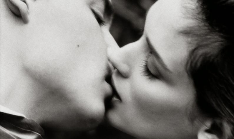 beso con mordida
