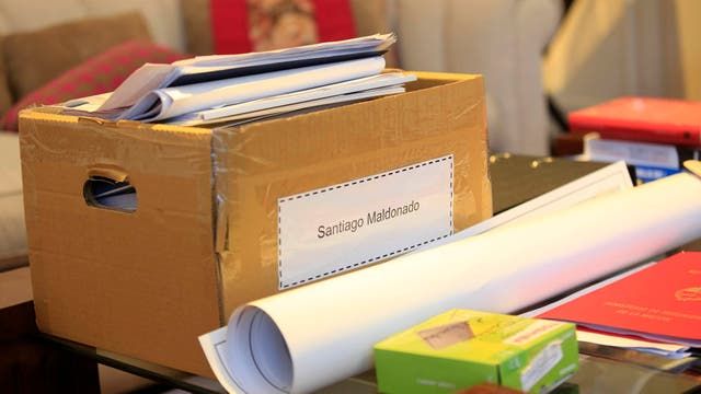 Cajas con elementos de la causa Santiago Maldonado en la oficina de Patricia Bullrich