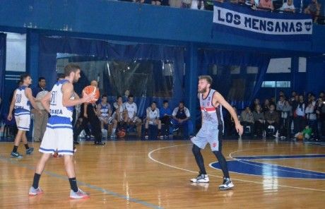 "Joker": la trágica vida de River Phoenix, el talentoso actor hermano de Joaquin que murió en sus brazos a los 23 años