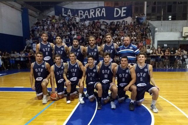 "Joker": la trágica vida de River Phoenix, el talentoso actor hermano de Joaquin que murió en sus brazos a los 23 años