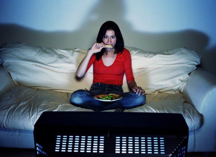 comer televisor peso