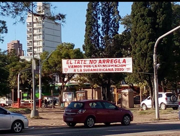 Aparecieron pasacalles en Unión
