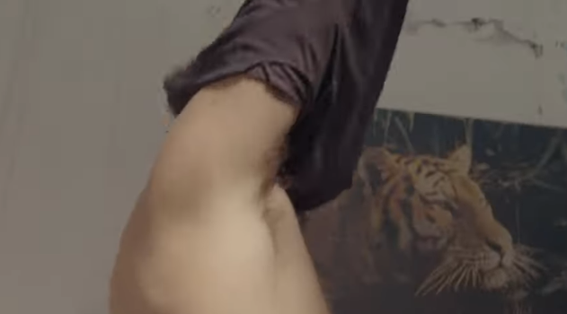 "El Marginal 3": la fuerte escena sexual entre Diosito y una joven en el penal de San Onofre