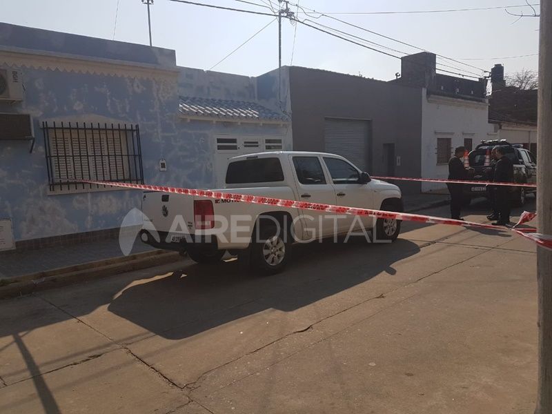 La camioneta fue abandonada en calle Pasaje Galisteo e Hipólito Yrigoyen. No hubo detenidos por los hechos.