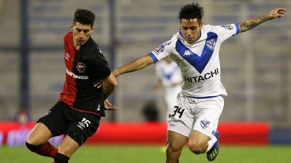 Vélez busca su primera victoria en la Superliga ante Newell's