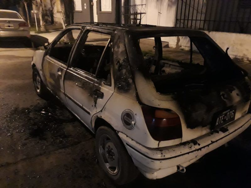 Auto quemado