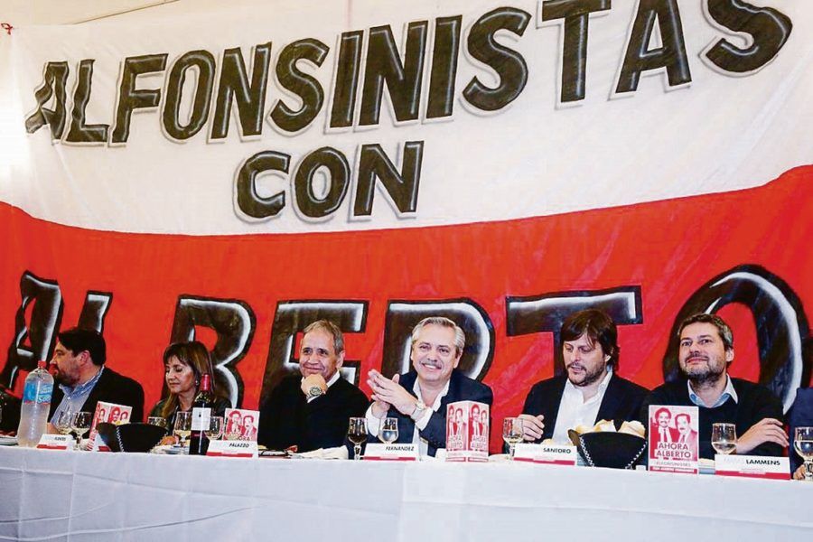 Alberto Fernández se reunió con los radicales alfonsinistas.