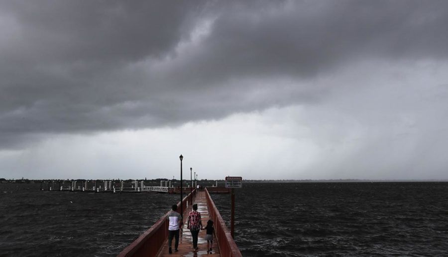 Dorian llegaría a la costa este de Florida este martes a la noche.